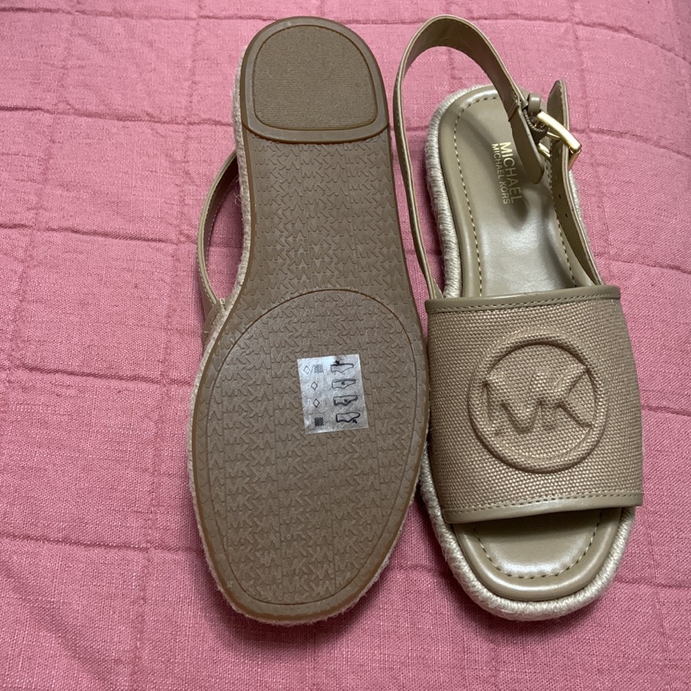 MICHAEL KORS SANDALS - Picture 4 of 5